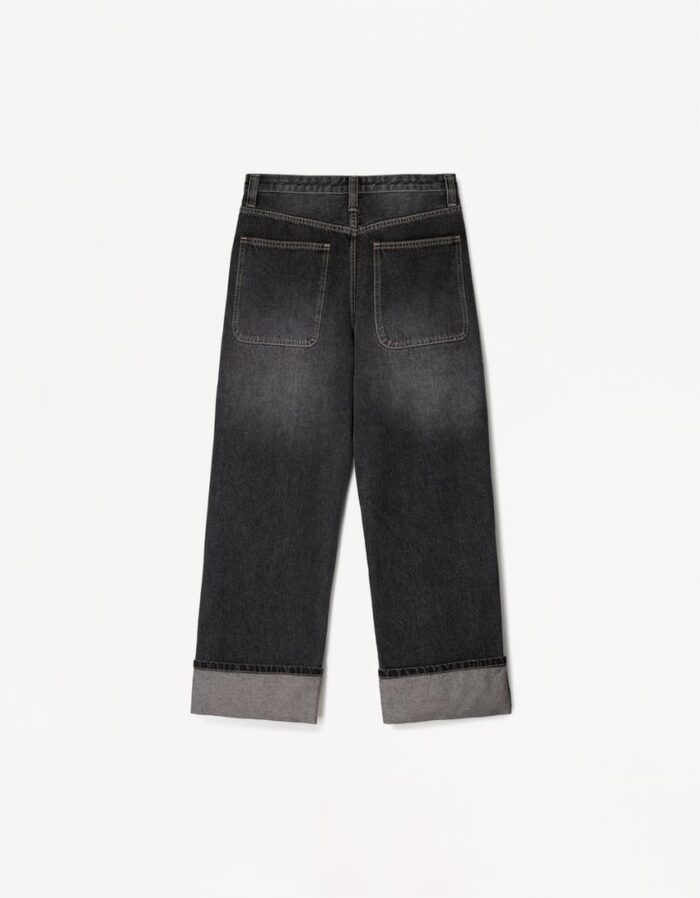 Black Baggy Jeans With Turn-Up Hems